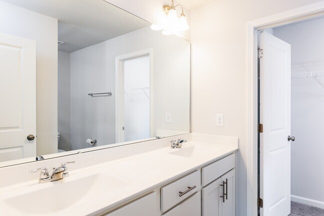 Building Photo - 1106 Shoreside Dr