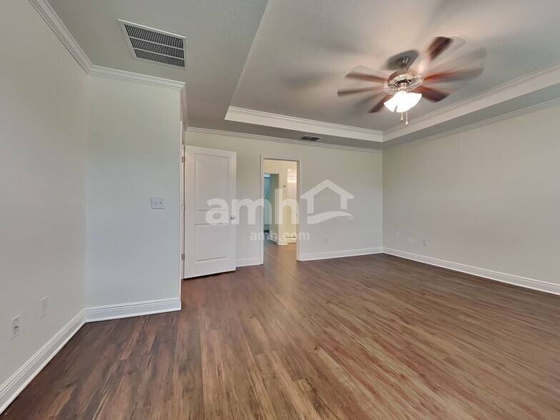 Building Photo - 20423 Calla Lily Dr