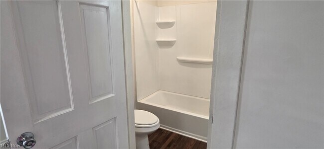 Building Photo - 1235 Bellows St