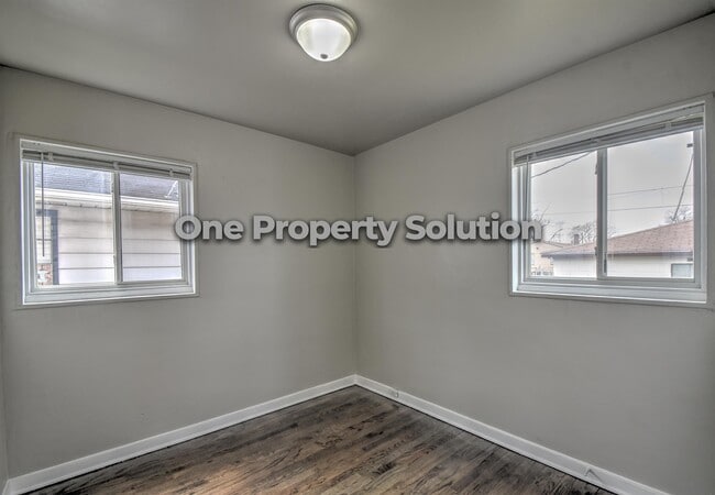 Building Photo - 2034 Pennsylvania St