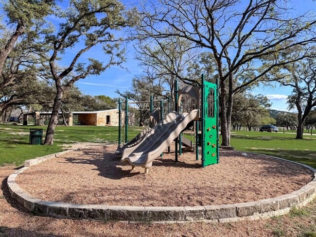 Building Photo - 20916 High Dr