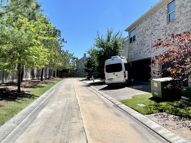 Building Photo - 111 Bonnie Ridge Cir