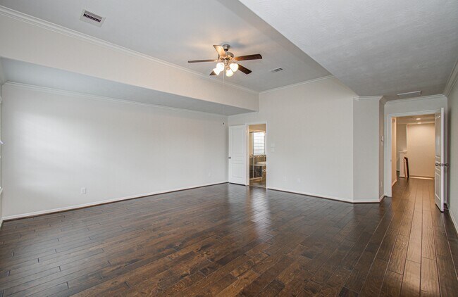 Building Photo - 4908 Crawford St