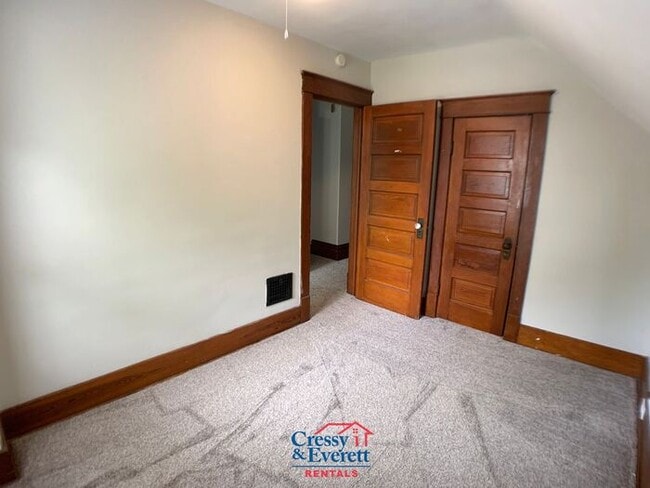 Building Photo - 2 bedroom unit in Niles