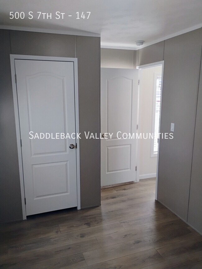 Building Photo - 500 S 7th St