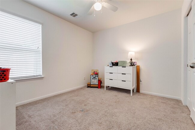 Building Photo - 3143 Soaring Pines Trail