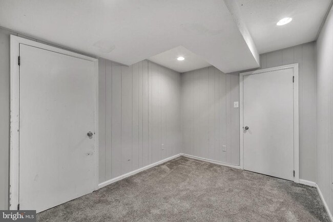 Building Photo - 20 Gatehouse Ln