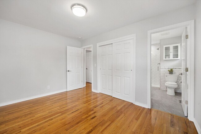 Building Photo - 1612 W 15th St