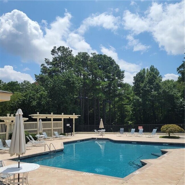 Building Photo - 62 Rumson Ct