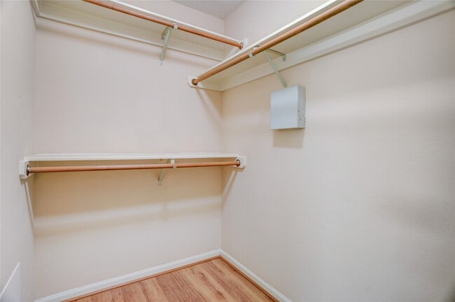 Building Photo - 10 E Trillium Cir