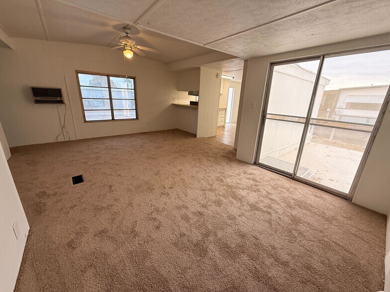 Building Photo - 3601 E Wyoming Ave