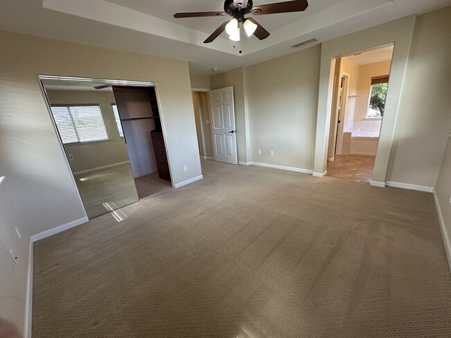 Building Photo - Pet-Friendly Spacious Solar-Powered Home i...