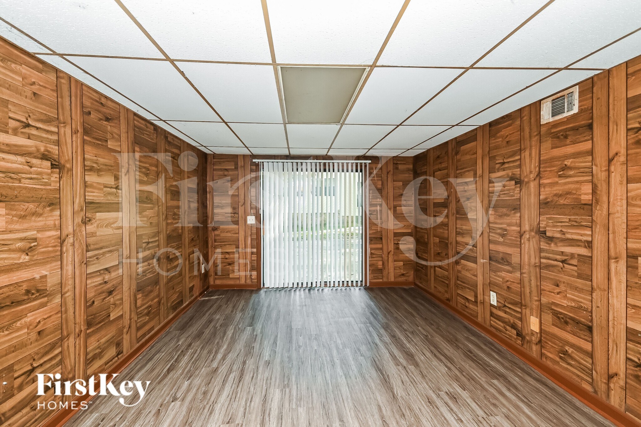 Building Photo - 6829 Ivy Log Dr SW