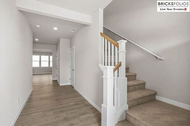 Building Photo - Dream Port Orchard Home in a Desirable Neighborhood!