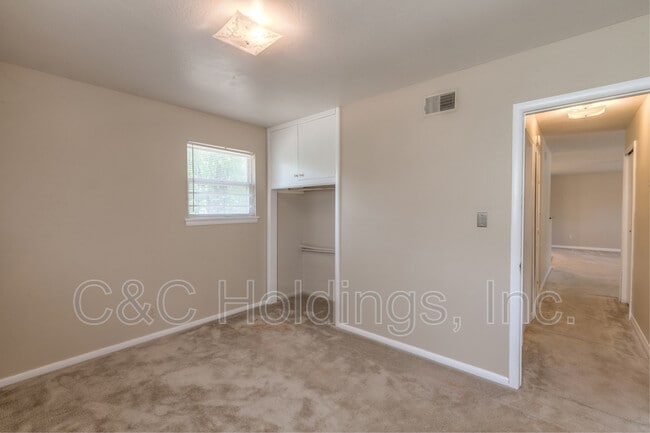 Building Photo - 204 S 197th E Ave