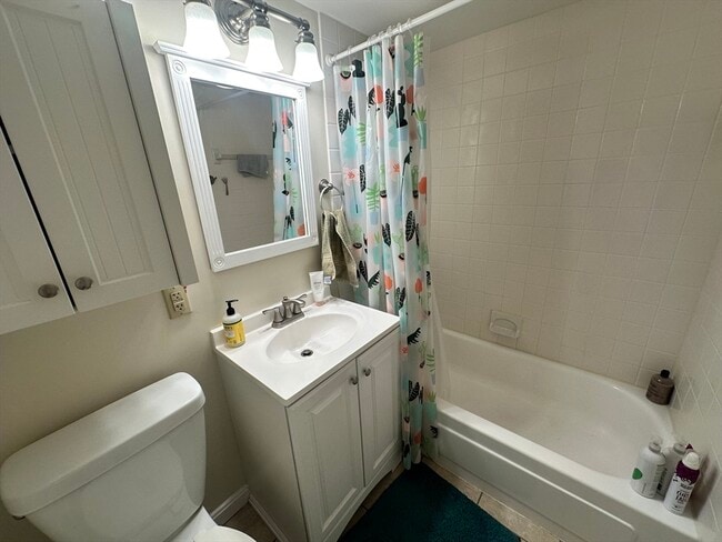 Building Photo - 9 Hawthorne Pl