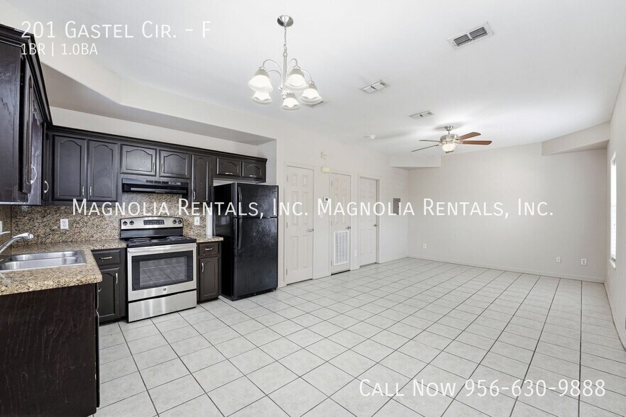 Building Photo - 201 Gastel Cir