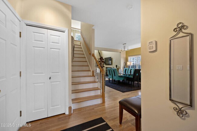 Building Photo - 91 Vista Dr