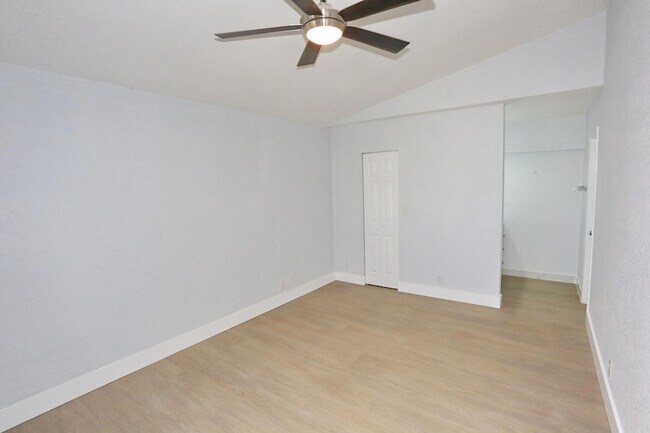 Building Photo - 8120 SW 4th Ct