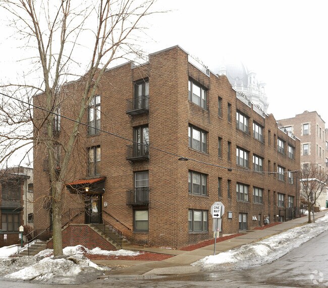 Ramsey Hill Apartments 232 Marshall Ave Saint Paul MN 55102