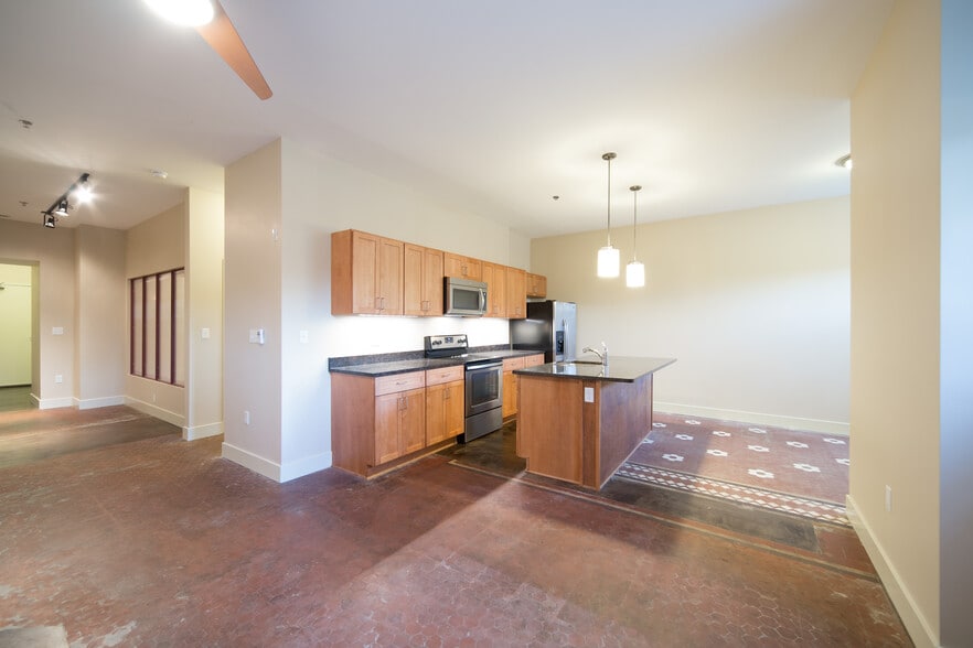 Building Photo - Fifth Avenue School Lofts