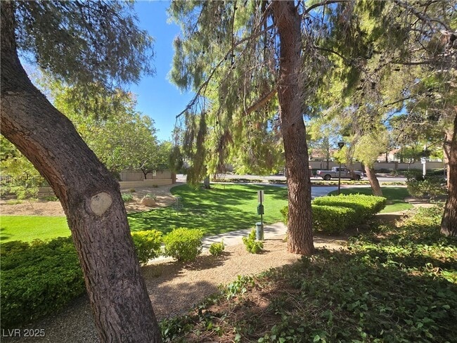 Building Photo - 9433 Valencia Canyon Dr