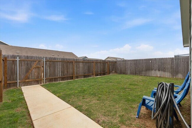 Building Photo - 1220 Smallmouth Rd