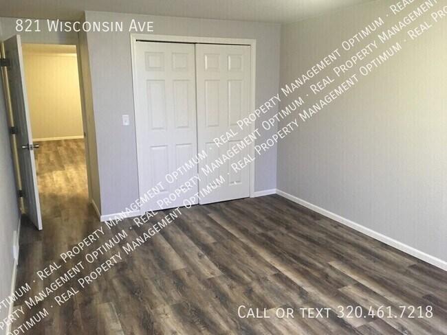 Building Photo - 821 Wisconsin Ave