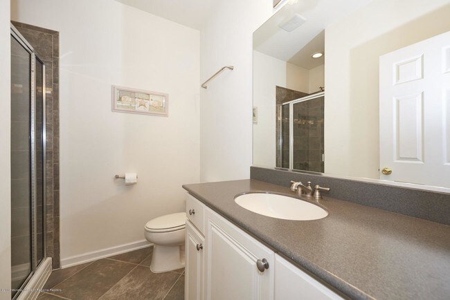 Building Photo - 5 Grant St