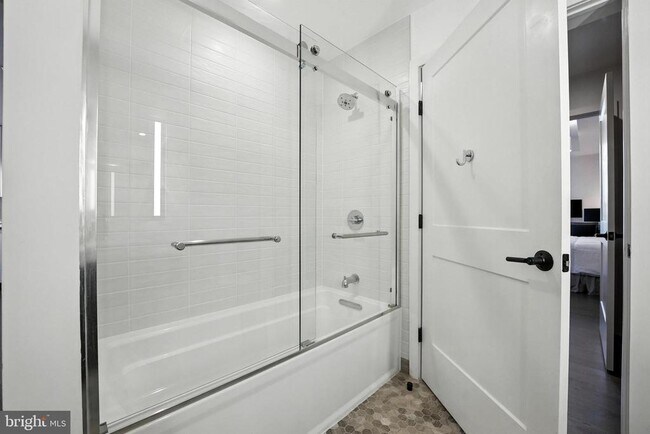 Building Photo - 70 N St SE