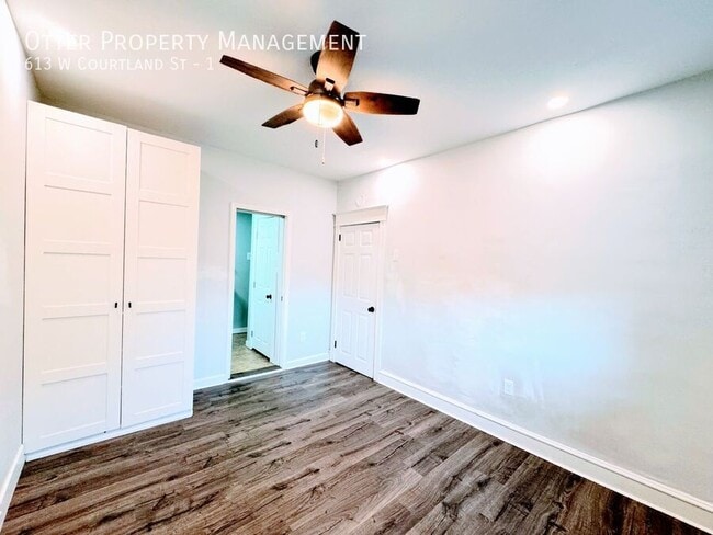 Building Photo - 613 W Courtland St