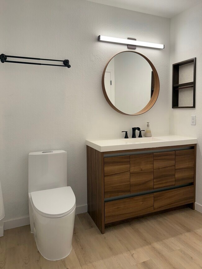 Building Photo - 1885 S Quebec Way