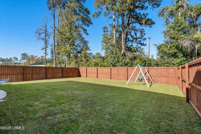 Building Photo - 95 Chestnut St