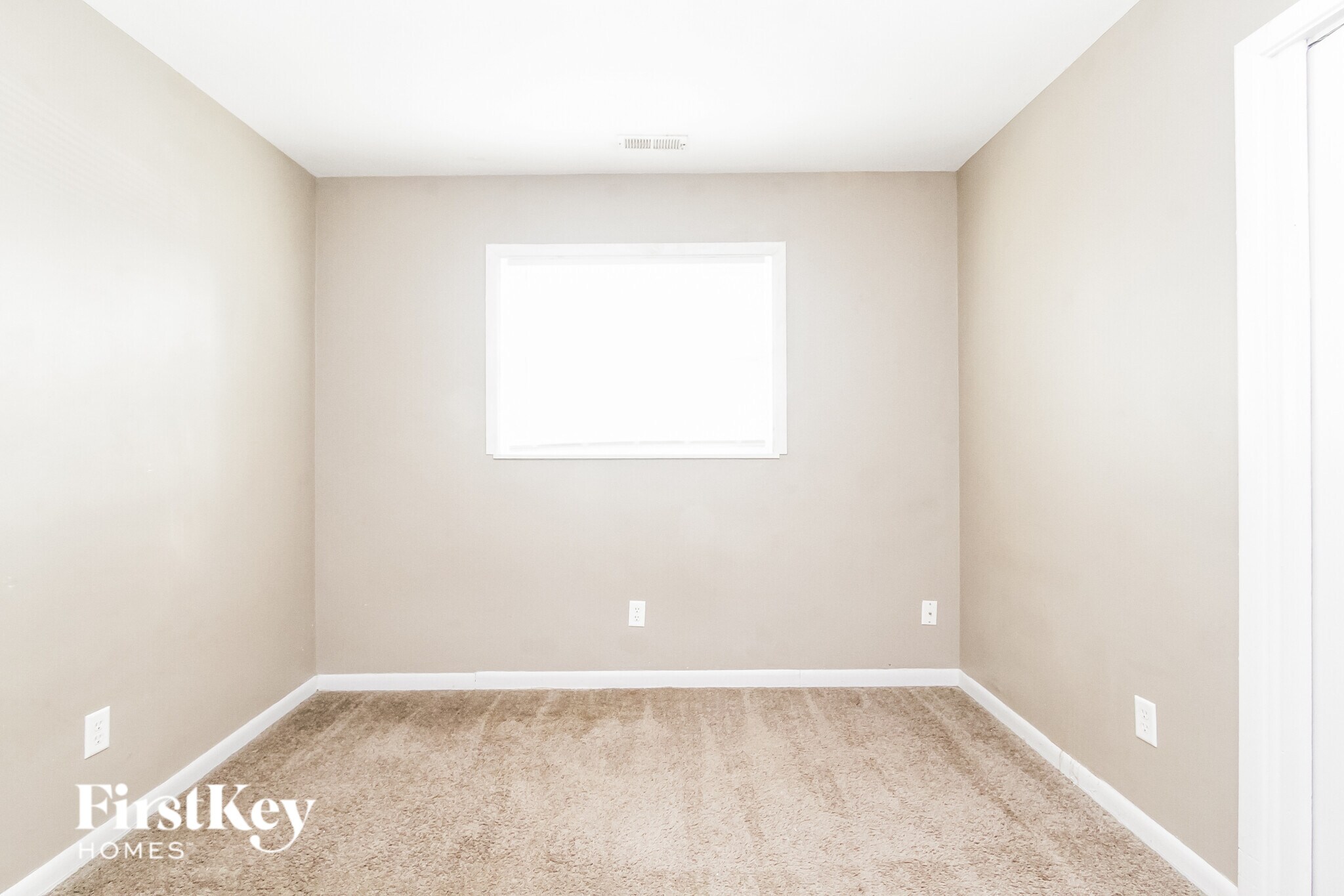 Building Photo - 3223 Vincz Dr