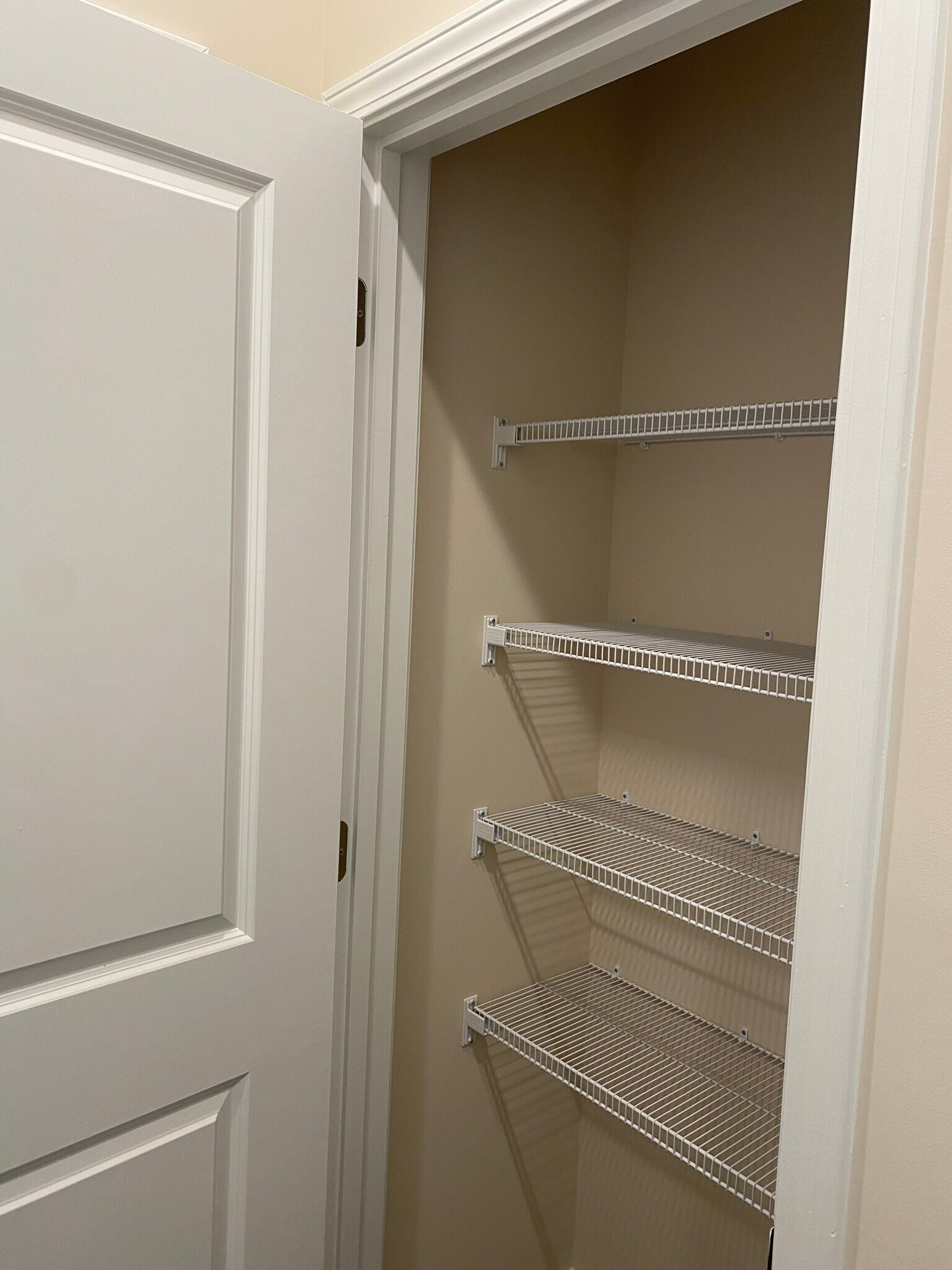 Building Photo - 2413 Hedge Maple Dr