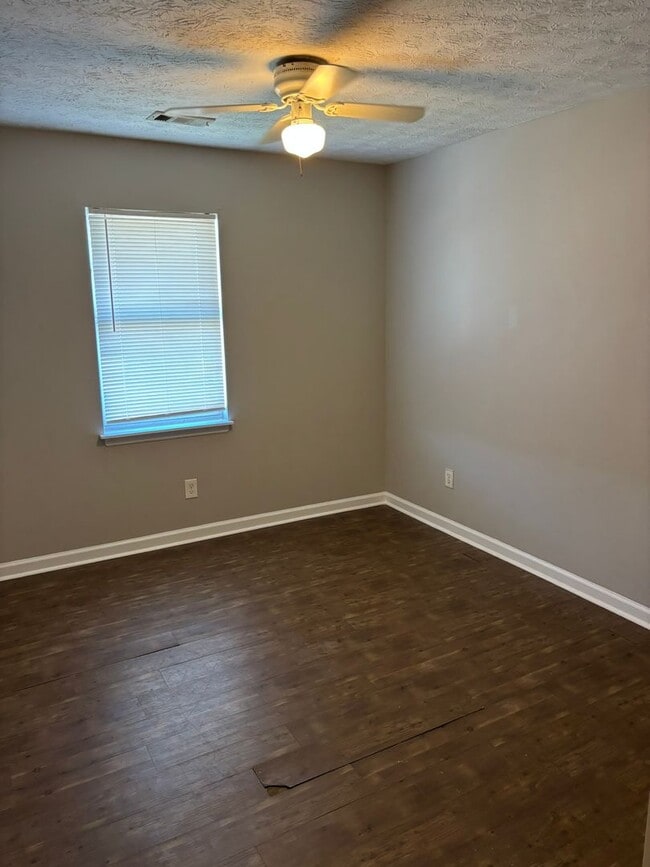 Building Photo - Located off of St Marys Road