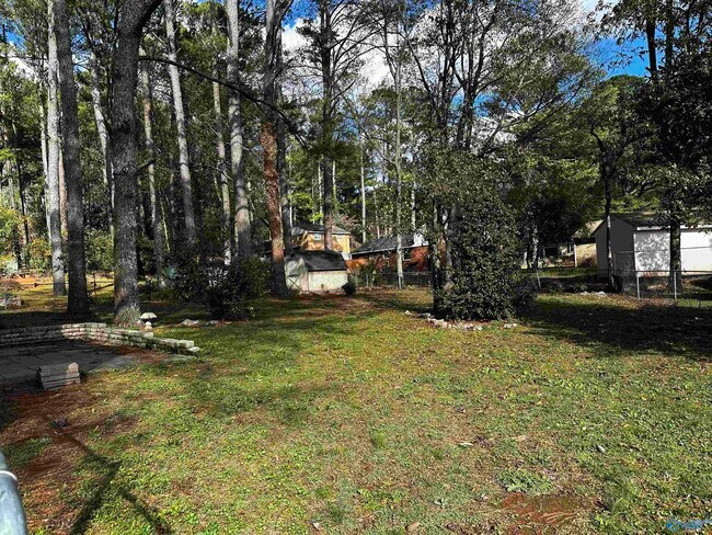 Building Photo - 2602 Vinyard St NE