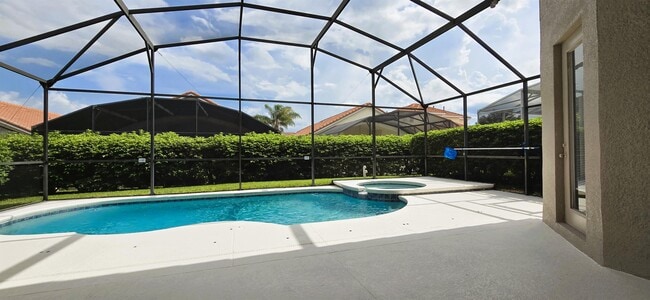Building Photo - 1058 Tuscan Hills Blvd