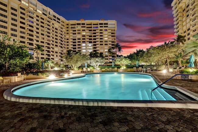 Building Photo - 5000 N Ocean Blvd