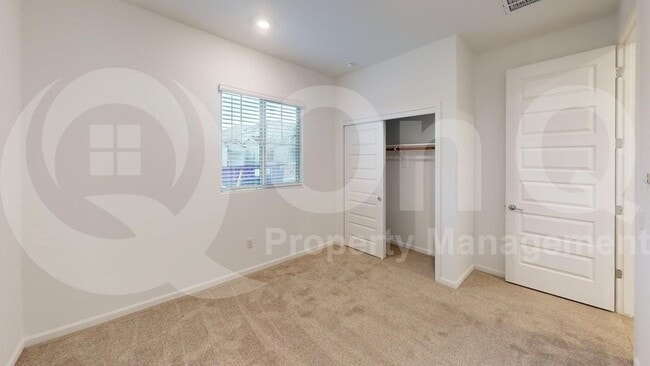 Building Photo - 17590 S Ironwood Bend Dr