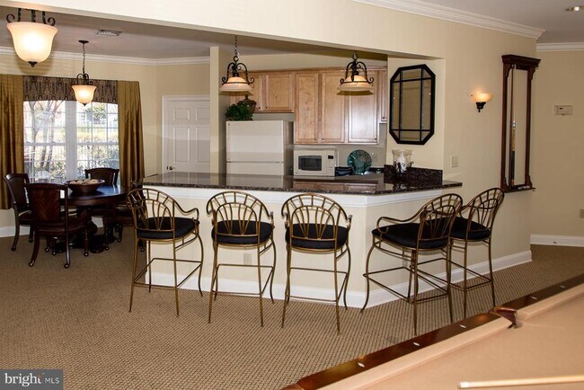 Building Photo - 12852 Fair Briar Ln