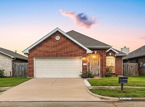 Building Photo - 13530 Carruth Ln