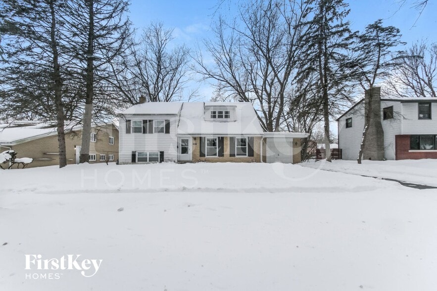 Primary Photo - 18344 Aberdeen St