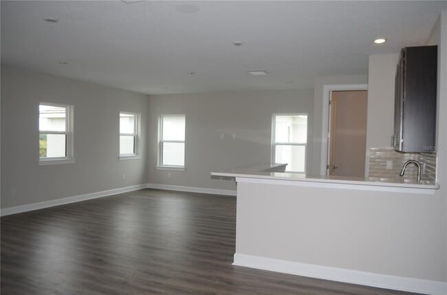 Building Photo - 34109 Tributary Ct