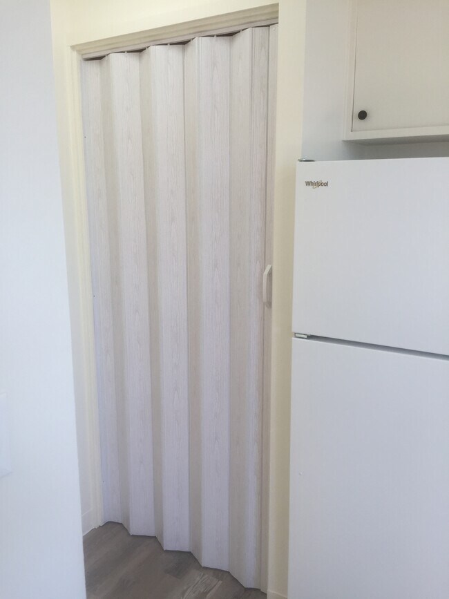 Building Photo - 34 Hialoa St