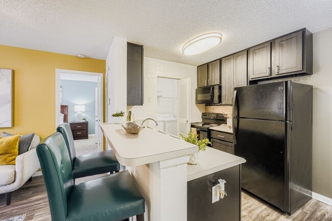 Building Photo - Palencia