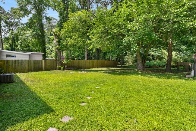 Building Photo - 2931 Diana Dr SW