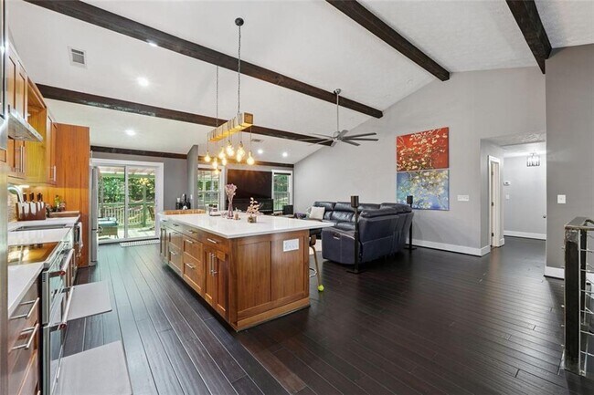 Building Photo - 3941 Pine Gorge Ct NE