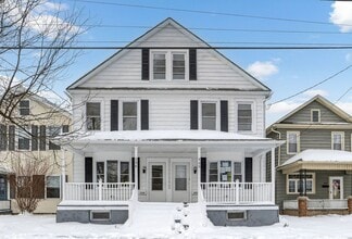 Building Photo - 398-400 N. Maple Ave