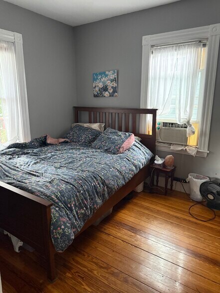 Bedroom - 23 Fair Oaks St
